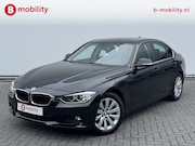 BMW 3-serie - 320i Upgrade Edition Automaat | Navigatie | Cruise Control |