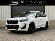 BMW X1 - XDrive30e M Sport Pro | 326PK | Korallrot M Sportinterieur |