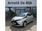 Toyota Aygo - 1.0 VVT-i x-play AUTOMAAT