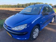 Peugeot 206 - 1.1 Pop' Art