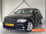 BMW 1-serie - 116i Executive zwart CRUISE / AIRCO