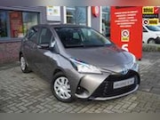 Toyota Yaris - 1.5 Hybrid Aspiration / Climate control / Bluetoot