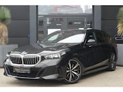 BMW 5-serie - Touring 530e M Sport | 300PK | Pano | HarmanKardon | 360° | 
