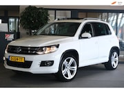 Volkswagen Tiguan - 1.4 TSI R-line Pano Trek Cam Keyless Led Pdc