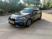 BMW 1-serie - 118i Executive Edition Sportline, alarm, apple carplay, lich