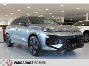 Volkswagen T-Roc - 1.5 eTSI R-Line/PANO/CAMERA/CARPLAY