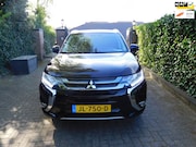 Mitsubishi Outlander - 2.0 PHEV Business Edition zeer nette auto met al het onderho