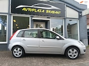 Ford Fiesta - 1.3 8V FUTURA XL/ LUXE UITVOERING/ CLIMA/ AUX/ PDC/ 15 INCH/