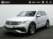 Volkswagen Tiguan - 1.5 TSI 150pk R-Line Business DSG | Trekhaak | Matrix LED |