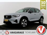Volvo XC40 - 2.0 B4 Plus Black Edition | Uitklap Trekhaak | Panoramadak |