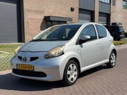 Toyota Aygo - 1.0 Benzine 5 Deurs Airco Elektr. Ramen