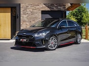 Kia ProCeed - GT 1.6 T-GDI DCT/Pano/JBL/Memory/ACC/204PK
