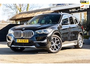 BMW X1 - SDrive20i Nedcar Edition Panoramadak I Leder I Sportstoelen 
