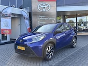 Toyota Aygo X - PLAY APPLE/ANDROID CAMERA AD-CRUISE NL-AUTO BLUETOOTH AIRCO
