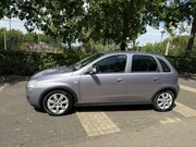 Opel Corsa - 1.2-16V Silverline