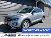 Volkswagen T-Roc - 1.5 TSI 150pk DSG Style Trekhaak IQ.Light Camera Virtual coc
