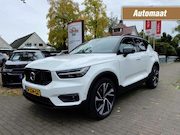 Volvo XC40 - 2.0 T4 AWD 190 PK R-Design AUTOMAAT / PANO / HALF LEDER / HA