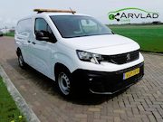Peugeot Partner - 1.2 PureTech Premium Long AC 3-SEATS >> ONLY EXPORT <<