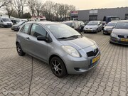 Toyota Yaris - 1.0 VVTi airco 166.000 km