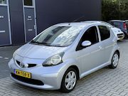 Toyota Aygo - 1.0-12V