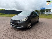 Peugeot 208 - | Navi | Clima | Cruise | PDC | | NAP