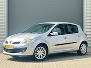 Renault Clio - 1.2 TCE Special Rip Curl | Airco | Cruise | Lm velgen | NL a