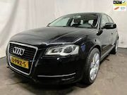 Audi A3 - Sportback 1.2 TFSI Attraction - Motor tikt, Rechts