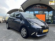 Toyota Aygo - 1.0 VVT-i X-PLAY CAMERA 100% Dealer Onderhouden Rijklaarprij