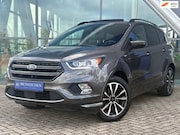 Ford Kuga - 1.5 EcoBoost St-Line 150pk Panoramadak / Camera / Winterpakk