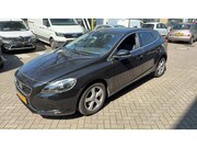 Volvo V40 - 2.0 T2 Momentum | Navigatie | Cruise control | Climate contr
