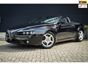 Alfa Romeo Spider - 2.2 JTS Exclusive | ECC | CC | Elektr. verst. stoelen | Meta