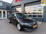 Skoda Superb - 1.4 TSI ACT Style Business / Pano / ACC / LED / Keyless / Ca
