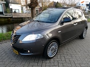 Lancia Ypsilon - 0.9 Platinum 86pk Automaat Clima Leder Schuifdak 145.000km.