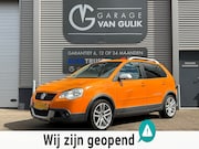 Volkswagen Polo - 1.4-16V Cross 80PK Trekhaak, Clima, ElektrRamen+Spiegels, Is