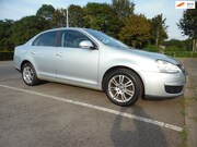 Volkswagen Jetta - 1.6 Comfortline