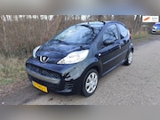 Peugeot 107 - 1.0-12V XR