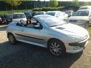 Peugeot 206 - CC 2.0-16V Een NL auto en 153000 nap km Airco zeer lux, s.