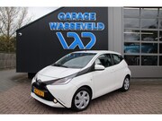 Toyota Aygo - 1.0 VVT-i x-play Camera/Navi/Bluetooth/Led