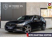 Volvo V60 - B4 Ultra Dark Pano 360c B&W Massage 19''