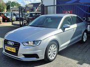 Audi A3 - Limousine 1.4 TFSI CoD Attraction Pro Line / CRUISE CONTROL