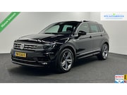 Volkswagen Tiguan - 1.4 TSI ACT Comfortline Business R LEER CARPLAY ECC TREKHAAK