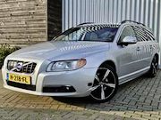 Volvo V70 - 2.5T Summum /Dealer Onderhouden/Automaat!