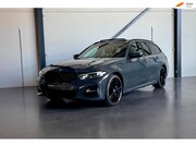 BMW 3-serie - Touring 330e xDrive M-Sport, Panodak, Trekhaak, Dravit, SOH 