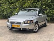Volvo S40 - 1.8 | " 143.000 " KM + Cruise control Nu € 3.950,