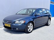 Volvo V50 - 2.5 T5 Momentum | Nette auto | Airco | Automaat