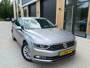 Volkswagen Passat - 1.6 TDI SEDAN (bj 2015) DSG/XENON/PDC/DEALER OH