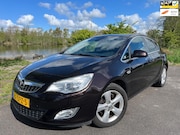 Opel Astra - 1.6 Turbo Cosmo | 5 Drs | Airco | Cruise | Trekhaak