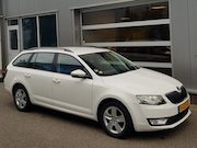 Skoda Octavia - Combi 1.6 Tdi 167.310Km Navi Ecc Cruise Pdc v/a