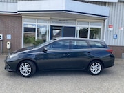 Toyota Auris - Touring Sports 1.2T 116 PK Aspiration Trekhaak DAB 1300 KG T