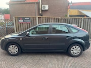 Ford Focus - 1.6-16V Champion